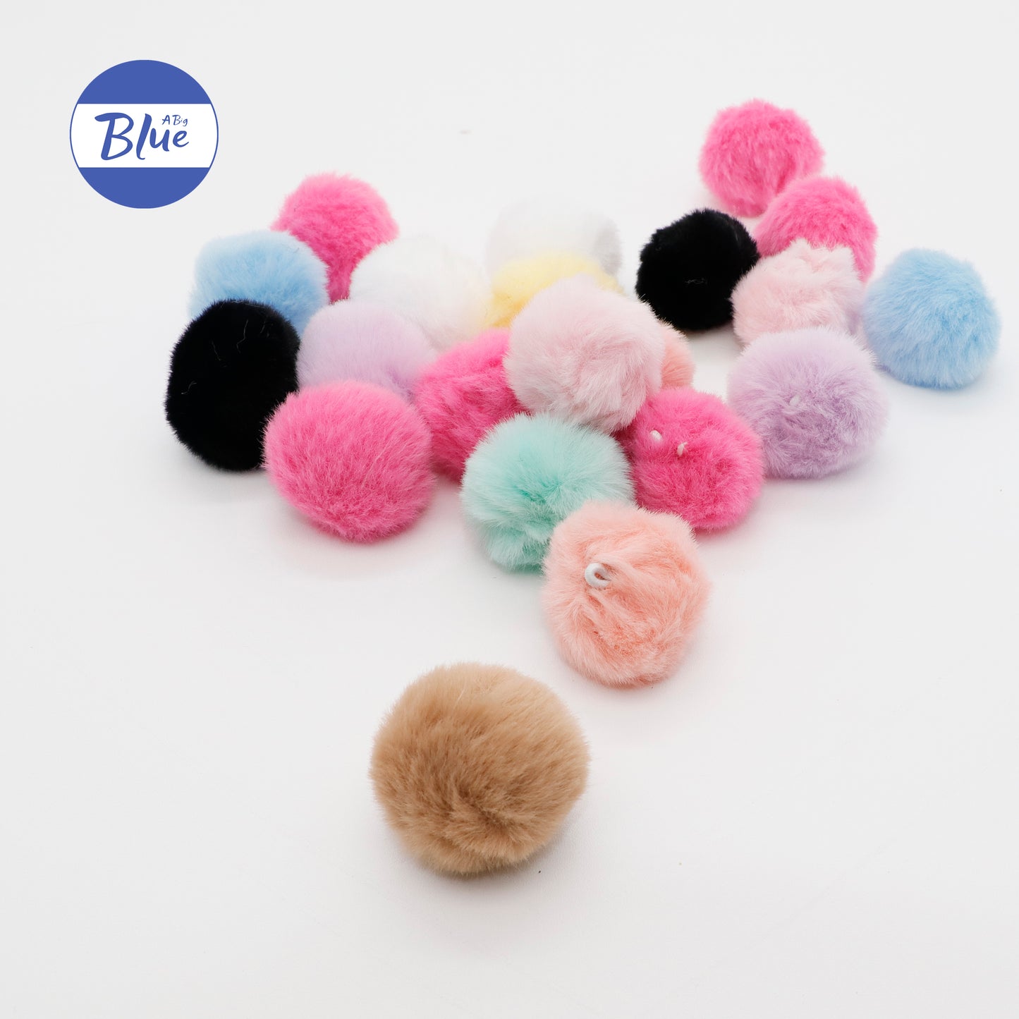 DIY Plush Pom-Pom Accessories – Colorful Cute Fluffy Ball Hanging Charms